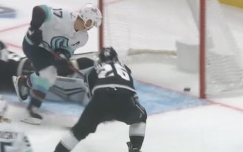 Kraken NHL Daily: Game On! Hockey Tries to Save Lives