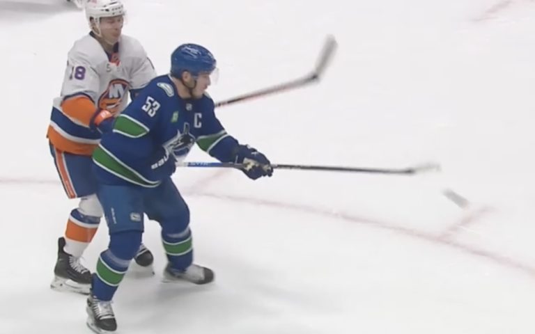 Read more about the article Islanders 6, Canucks 2 – Stick A Fork In ‘Em
