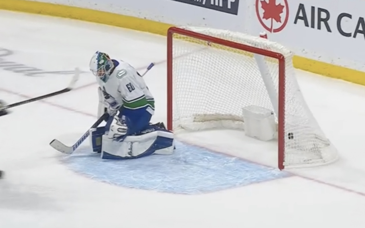 Vancouver Canucks, Collin Delia