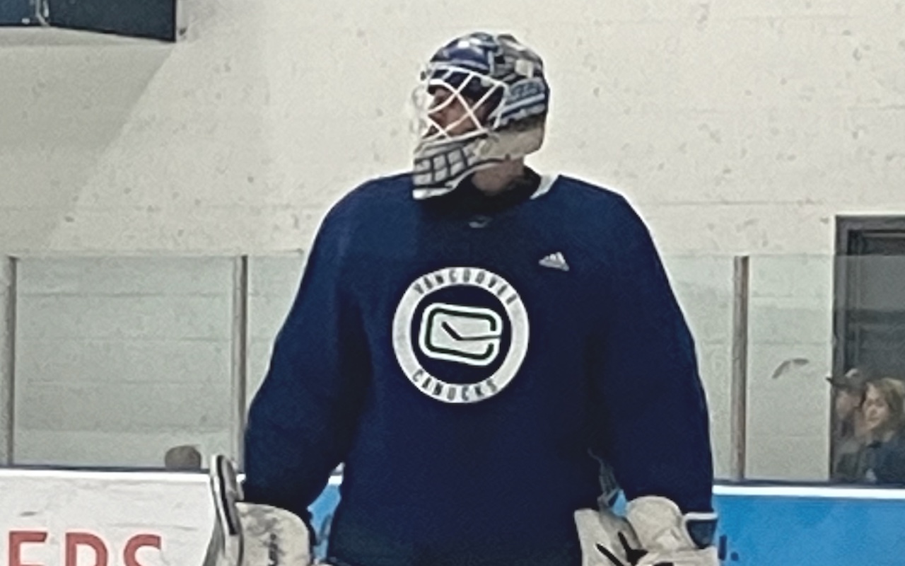 Vancouver Canucks, Arturs Silovs