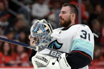 Kraken NHL Daily; Dropped Lead, Player Arrest, Statue Honor