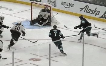 Kraken And Grubauer Shut-Out Sloppy Coyotes 5-0