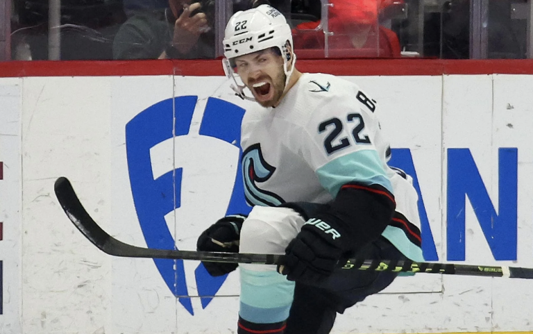 Read more about the article Kraken Adjust To Coach, All-Star Benched, Goalie Out