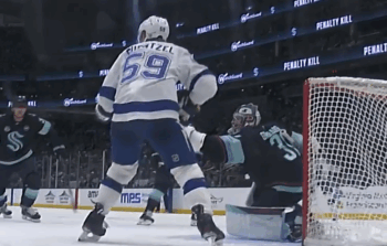 Lightning Beat Kraken Going Away, 5-1