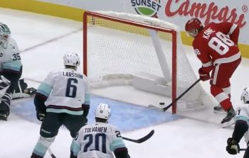 Kraken Crushed Early; Red Wings Win 6-2