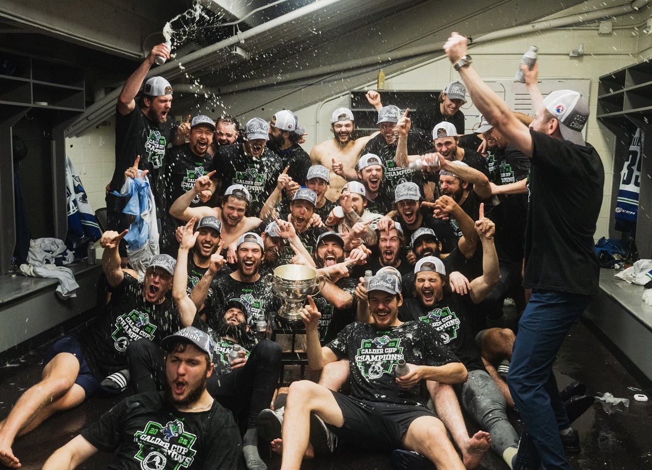 Abby Canucks, Calder Win