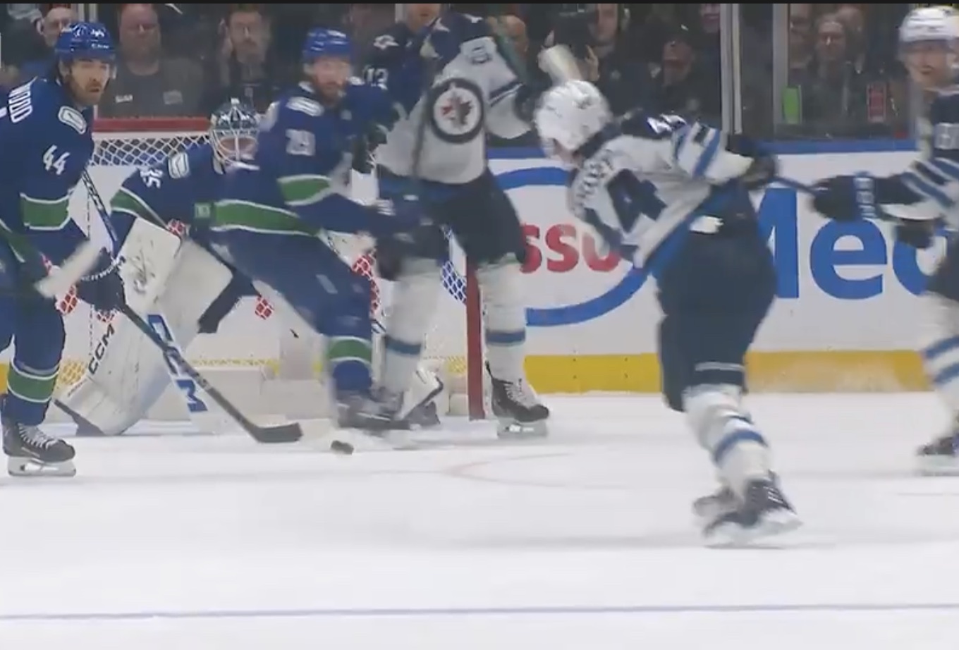 Canucks, Jets Morrissey