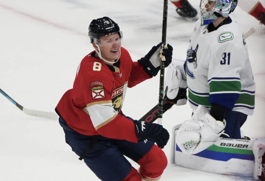 Canucks, Panthers, Tkachuk